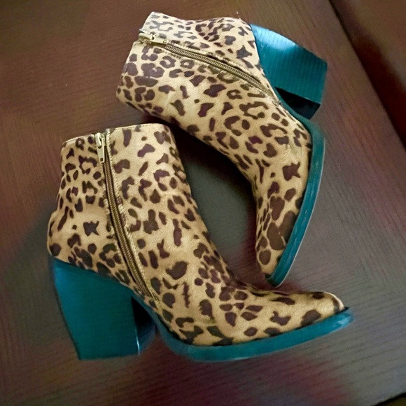 🐆Madden Girl Leopard Print Ankle Booties - Picture 3 of 7